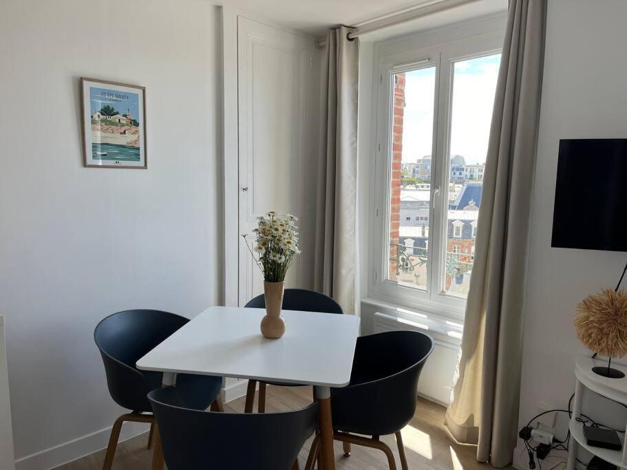 Ferienwohnung Le Bellevue Granville Exterior foto